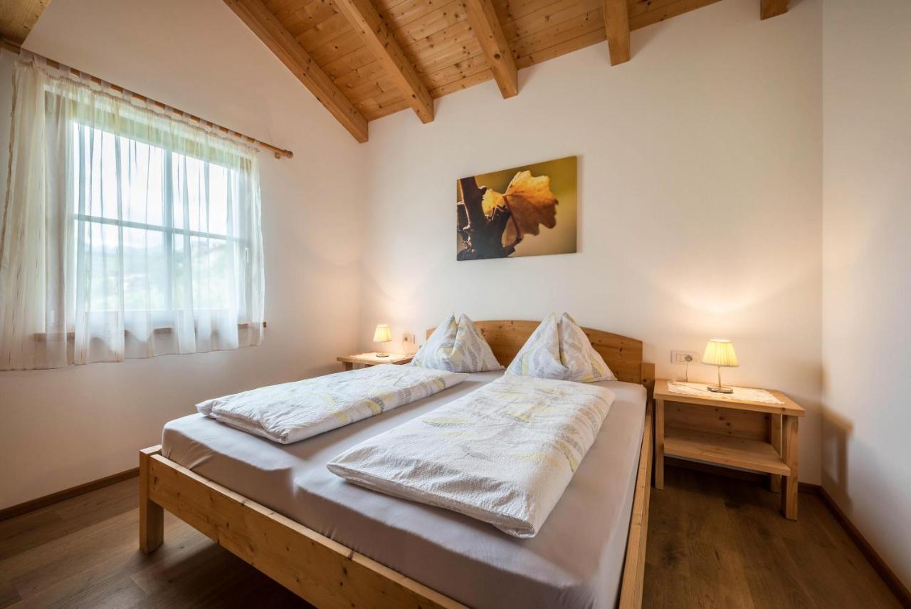 Kreuzhof Rechts Apartment Novacella ภายนอก รูปภาพ